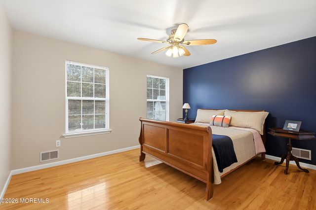 6 Mitchell Lane, Jackson, NJ 08527