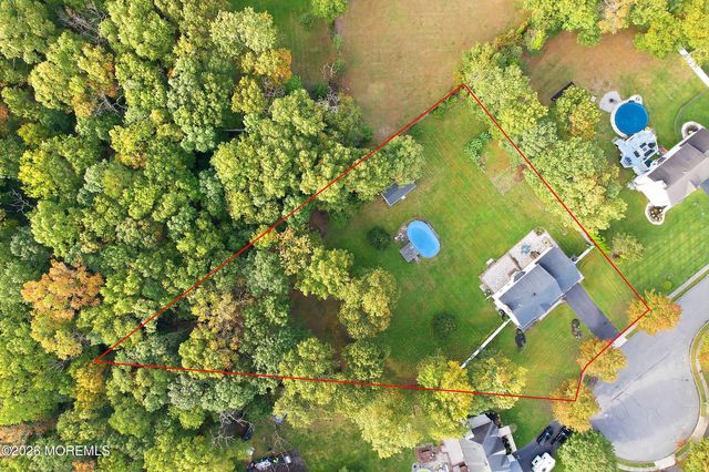 6 Mitchell Lane, Jackson, NJ 08527