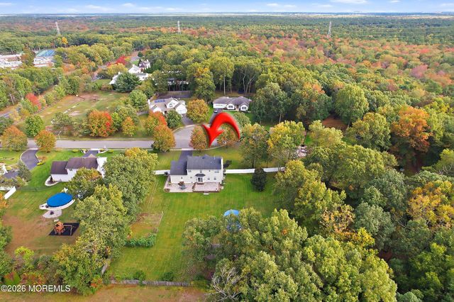 6 Mitchell Lane, Jackson, NJ 08527
