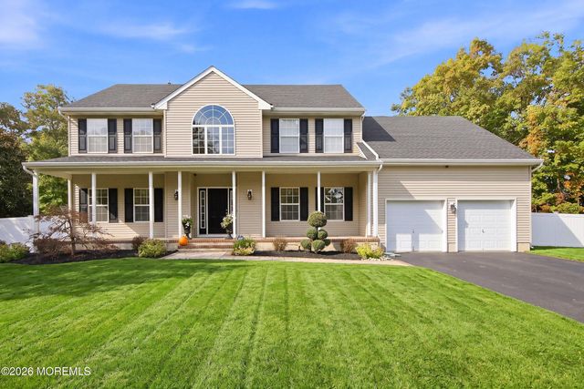 6 Mitchell Lane, Jackson, NJ 08527