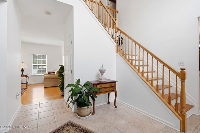 6 Mitchell Lane, Jackson, NJ 08527