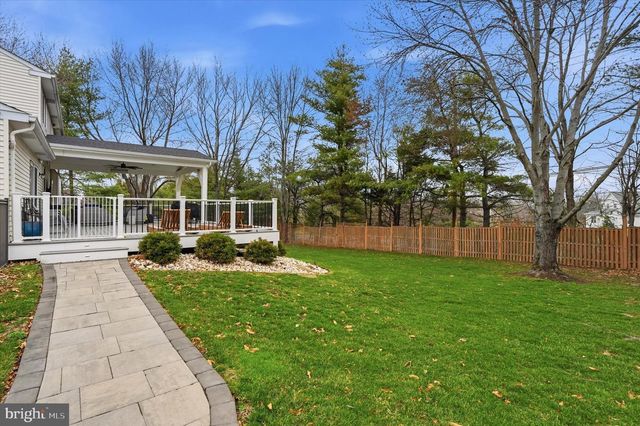 2240 CLOVERLY CIR, Jamison, PA 18929