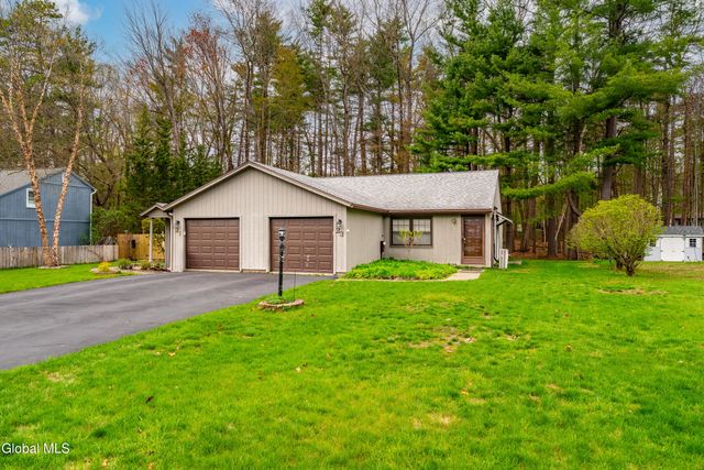 23 Pepperbush Place, Ballston Spa, NY 12020