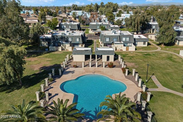 3207 W LOMA Lane 5, Phoenix, AZ 85051