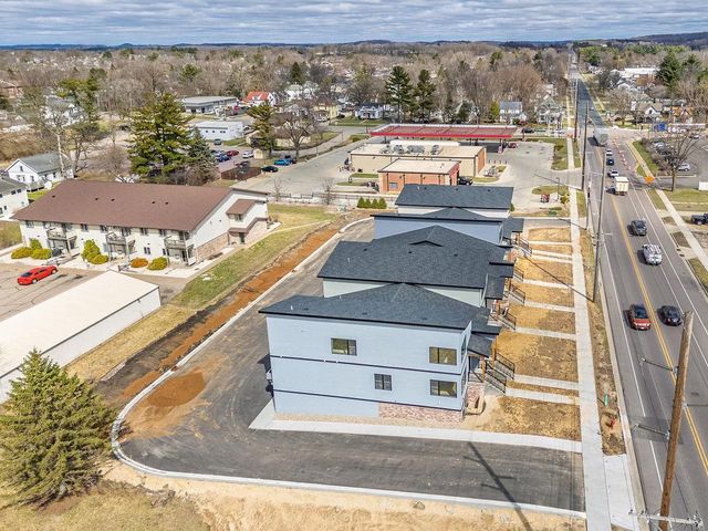 226 S Dewey Avenue, Reedsburg, WI 53959