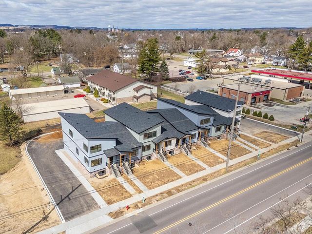 226 S Dewey Avenue, Reedsburg, WI 53959