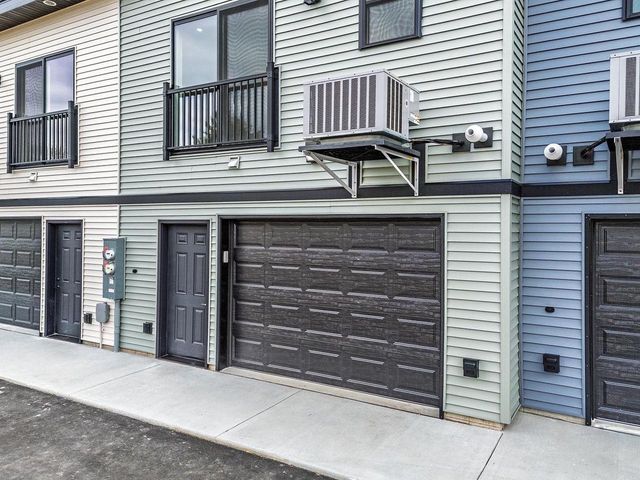 226 S Dewey Avenue, Reedsburg, WI 53959