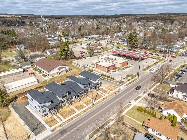 226 S Dewey Avenue, Reedsburg, WI 53959