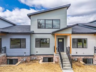 226 S Dewey Avenue, Reedsburg, WI 53959