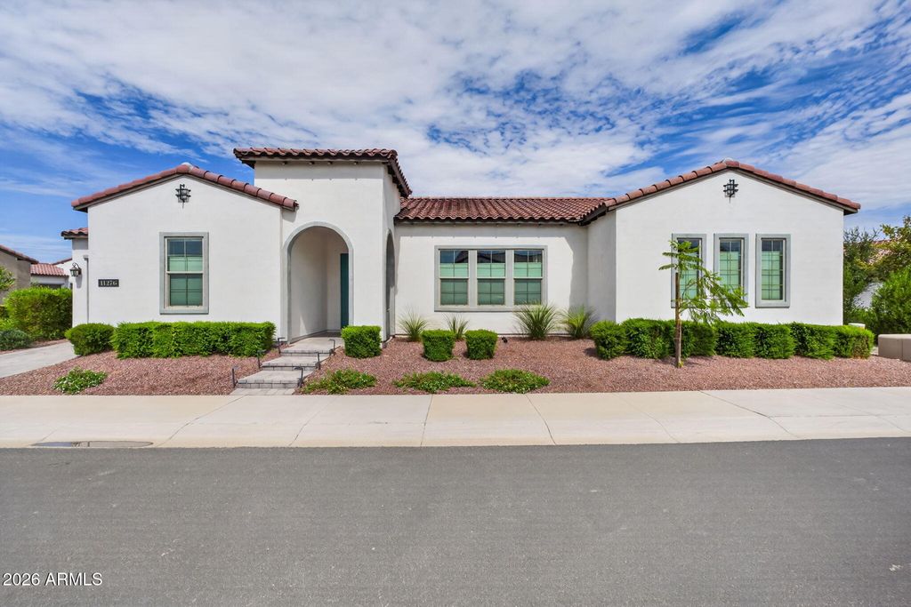 11276 N NORTHFIELD Street, Surprise, AZ 85388