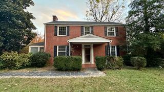 303 Rives RD, Martinsville, VA 24112