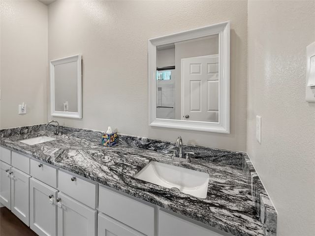 1406 Live Oak Street, Sulphur Springs, TX 75482