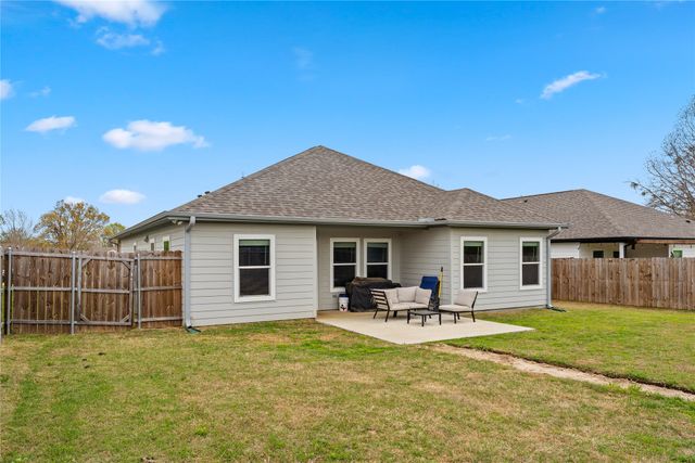 1406 Live Oak Street, Sulphur Springs, TX 75482