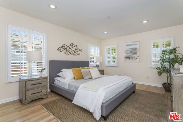 5967 Carpenter Avenue, Valley Village, CA 91607