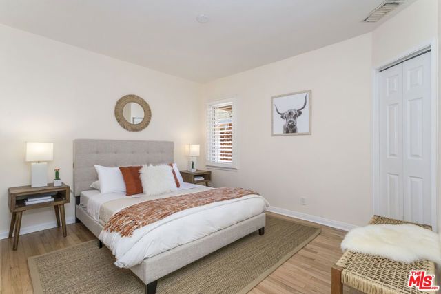 5967 Carpenter Avenue, Valley Village, CA 91607