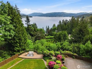 639 W Lake Sammamish Parkway NE, Bellevue, WA 98008
