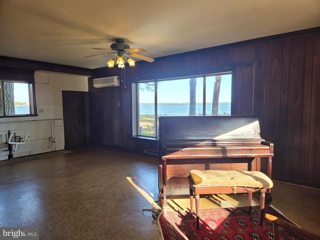 5489 RUDE AVE, Tilghman, MD 21671