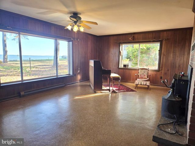 5489 RUDE AVE, Tilghman, MD 21671