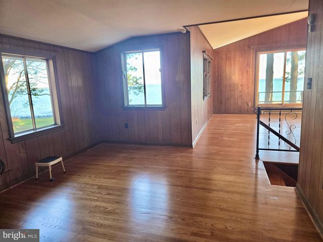 5489 RUDE AVE, Tilghman, MD 21671