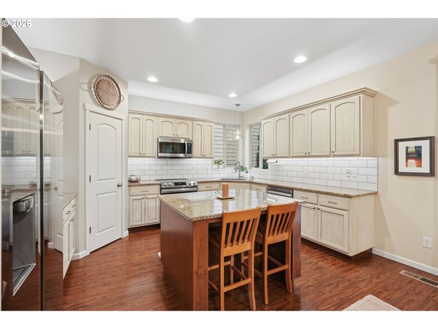 504 N ALLEN CREEK Dr, Ridgefield, WA 98642