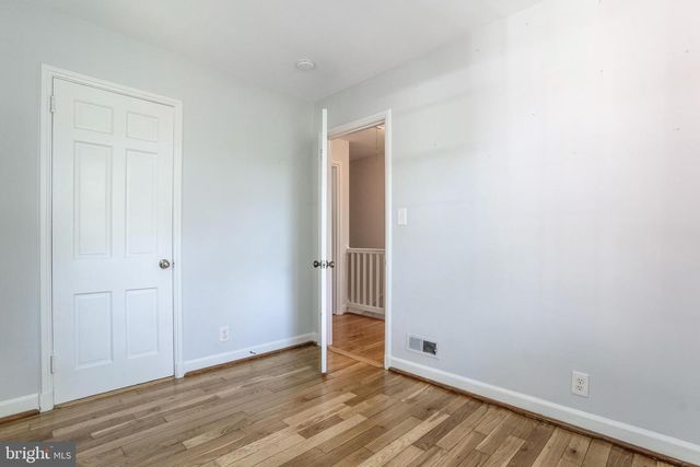2925 S DINWIDDIE ST, Arlington, VA 22206