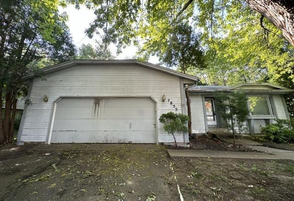 7855 Polaris Lane N, Maple Grove, MN 55311