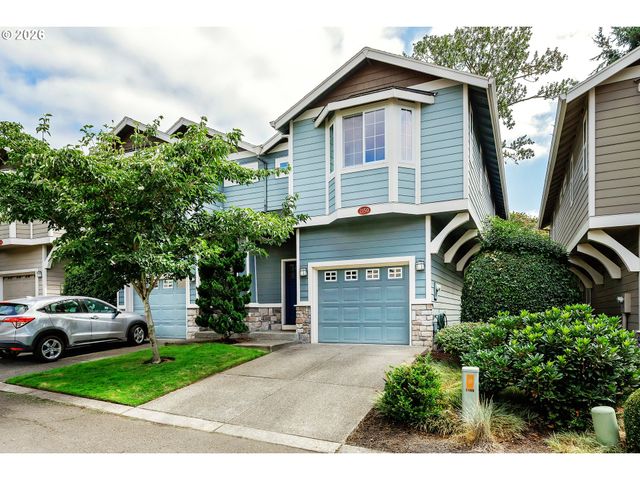 2150 Ne MULTNOMAH St, Portland, OR 97232