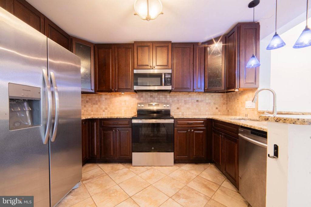 25 S CHURCH RD ##133, MAPLE SHADE, NJ 08052 — photo 2