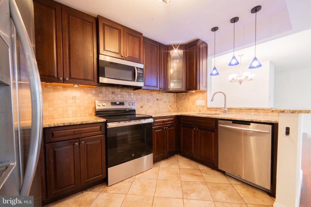 25 S CHURCH RD ##133, MAPLE SHADE, NJ 08052 — photo 4