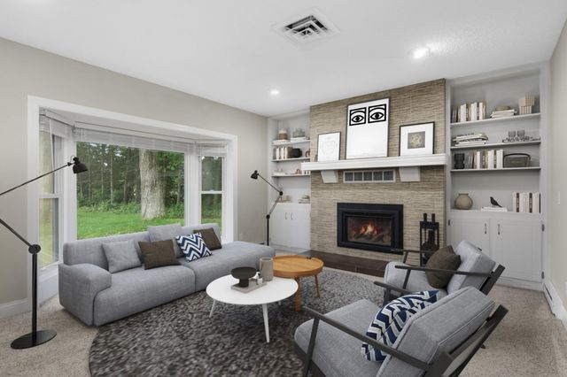 20840 Hidden Ponds Drive, Rogers, MN 55374