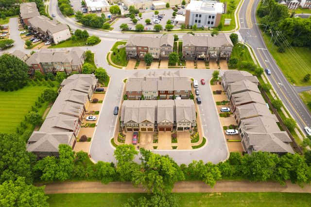 815 Silkwood Dr, Nashville, TN 37221