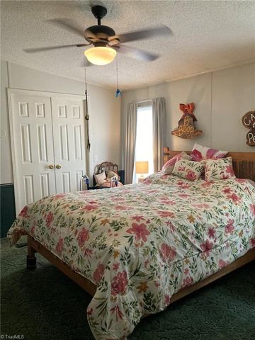 2451 Mountain View Road, Asheboro, NC 27205