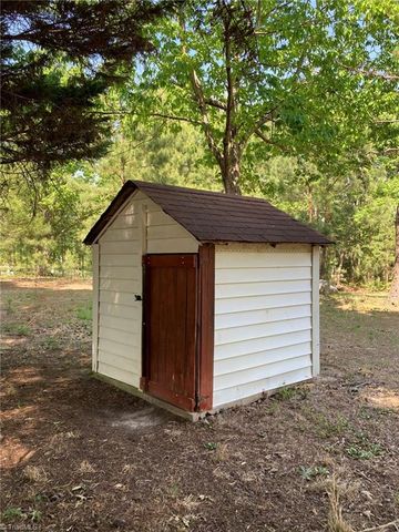 2451 Mountain View Road, Asheboro, NC 27205