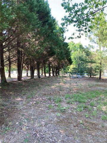 2451 Mountain View Road, Asheboro, NC 27205