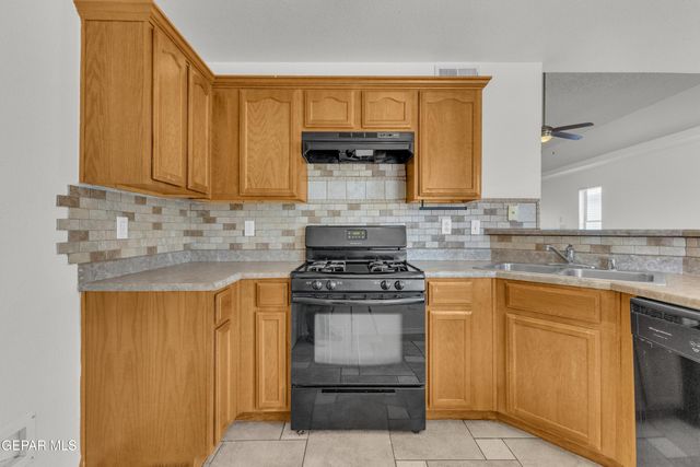 3405 Scarlet Point Drive, El Paso, TX 79938