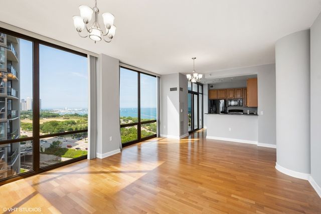 233 E 13TH Street 2501, Chicago, IL 60605