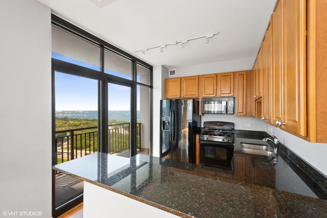 233 E 13TH Street 2501, Chicago, IL 60605