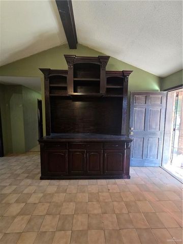 519 E 3rd Street, Sullivan City, TX 78595