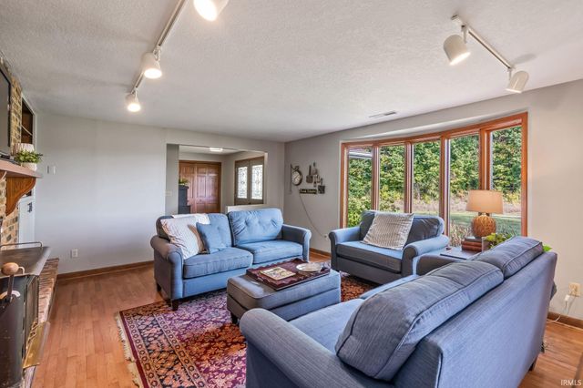 375 W 200 N, Columbia City, IN 46725