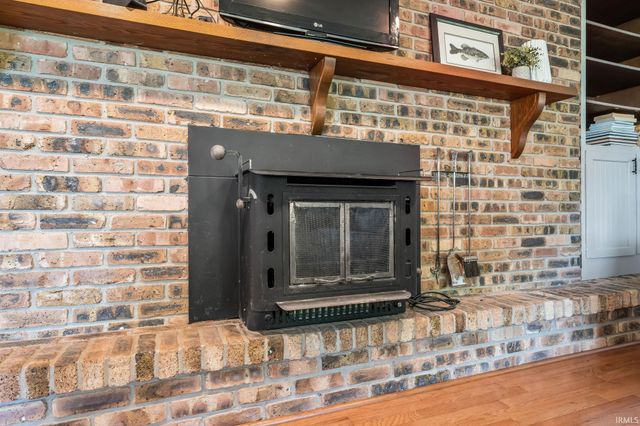 375 W 200 N, Columbia City, IN 46725