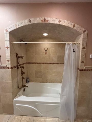 329 E Chester Street, Long Beach, NY 11561