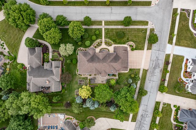 12765 Rambling Rose Lane, St. John, IN 46373