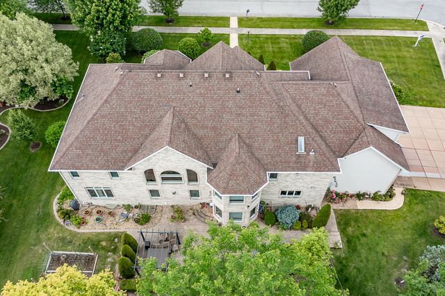 12765 Rambling Rose Lane, St. John, IN 46373