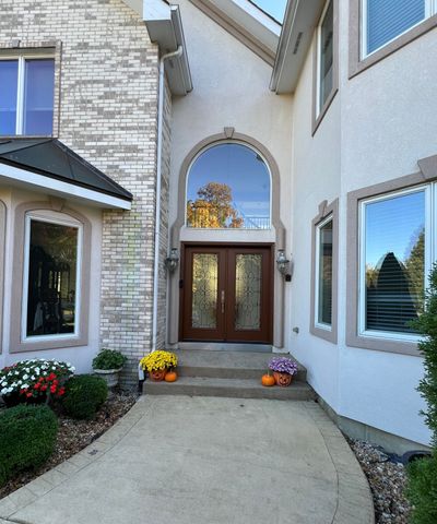 12765 Rambling Rose Lane, St. John, IN 46373