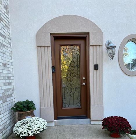 12765 Rambling Rose Lane, St. John, IN 46373