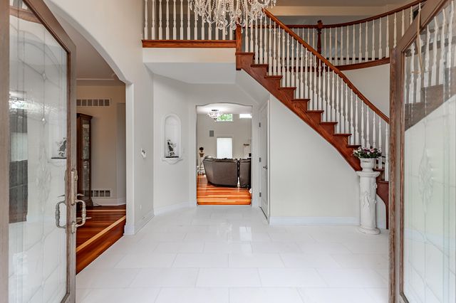 12765 Rambling Rose Lane, St. John, IN 46373
