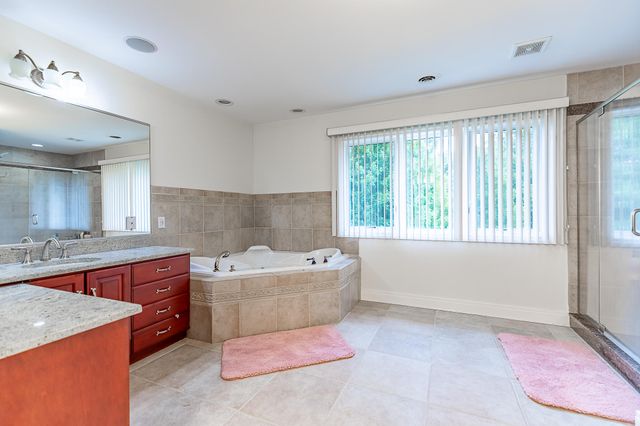 12765 Rambling Rose Lane, St. John, IN 46373
