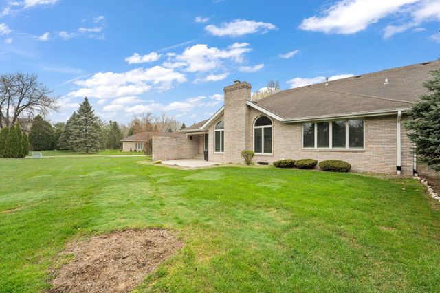 1029 Rescobie Court, Schererville, IN 46375