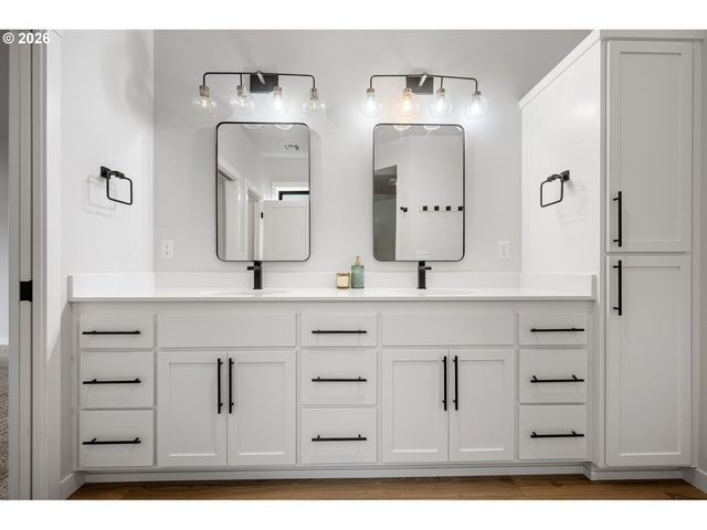 871 SALMONBERRY St, Springfield, OR 97477