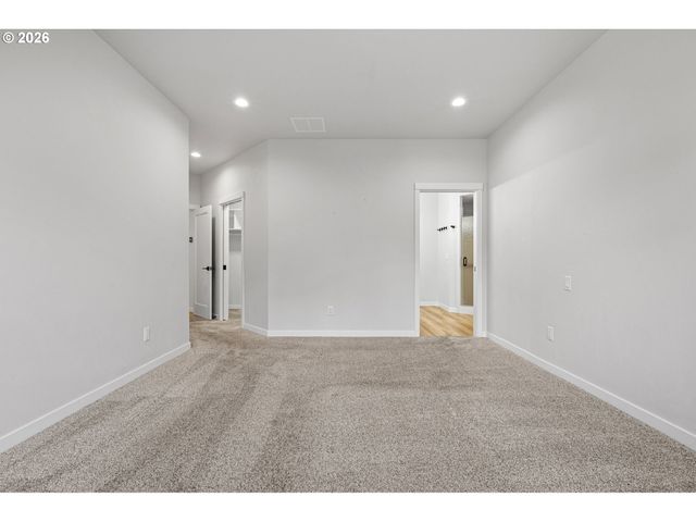 871 SALMONBERRY St, Springfield, OR 97477